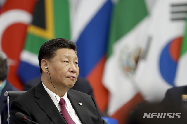 【부에노스아이레스=AP/뉴시스】중국 시진핑 국가주석이 30일(현지시간) 아르헨티나 부에노스아이레스에서 개막한 주요 20개국(G20) 정상회의의 토의에 참석하고 있다. 2018.12.01&nbsp; 
