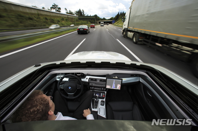 韓 소비자 49% "자율주행車 불안"...中은 75%가 "안전"