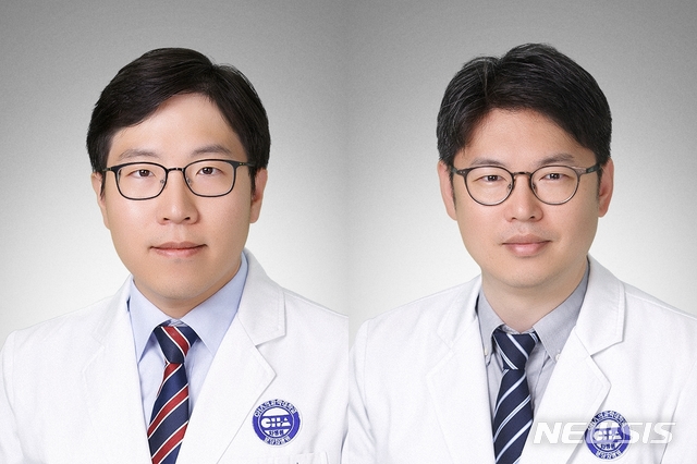 【서울=뉴시스】분당차병원 종양내과 김찬·전홍재 교수(왼쪽부터). 2018.12.17.(사진= 분당차병원 제공) photo@newsis.com