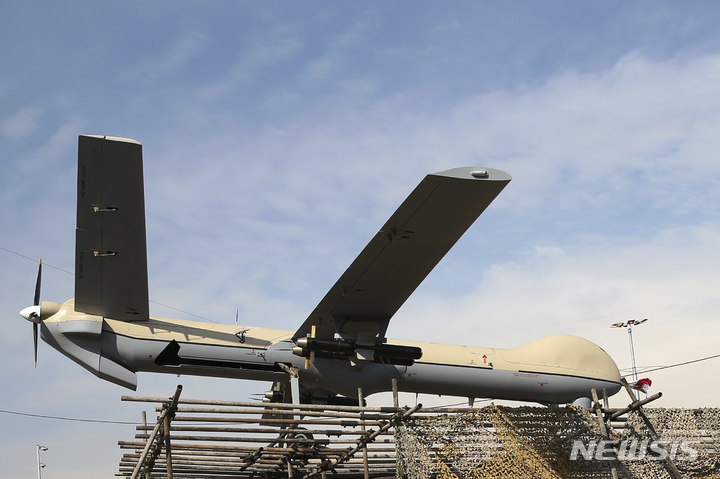 2016년 2월 테헤란에 전시된 이란 드론&nbsp; AP