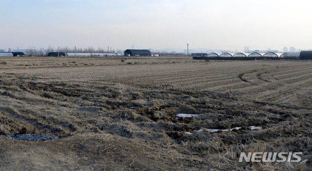 【인천=뉴시스】 김민수 인턴기자 = 19일 정부가 '3기 신도시 계획'을 발표한 가운데 계양테크노밸리에 3.35㎢규모, 1만7000가구를 공급한다고 밝혔다. 사진은 계양테크노밸리에 포함된 인천시 계양구 박촌동 일대의 모습. 2018.12.19 kms0207@newsis.com