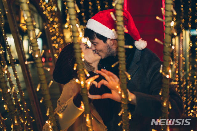 그랜드 힐튼 서울 '메리 키스-마스 패키지' 