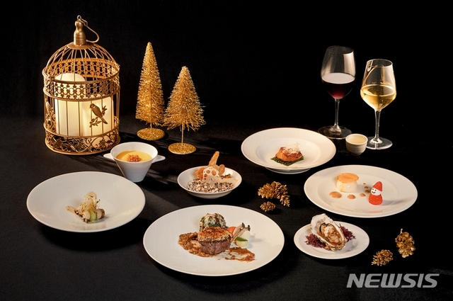 그랜드 앰배서더 서울 '테이스티 크리스마스 패키지' 