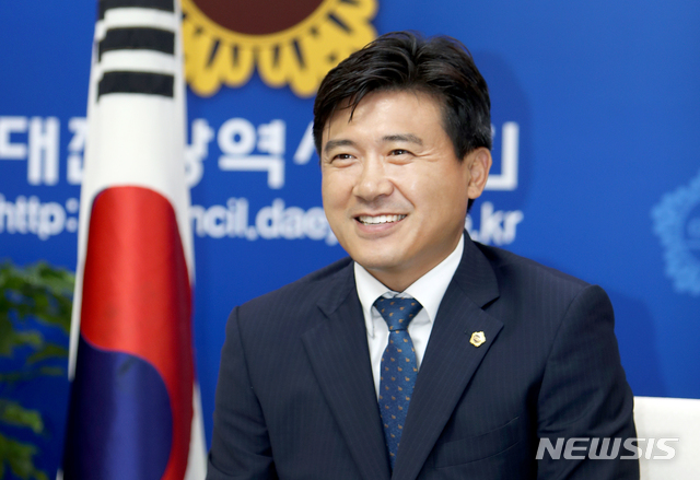 【대전=뉴시스】김종천 대전시의회 의장.