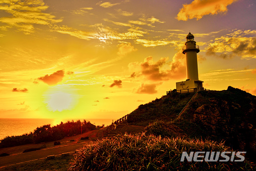 일본 오키나와 야에야마 제도의 '우간자키 등대'