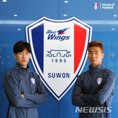 고명석(왼쪽), 김다솔 