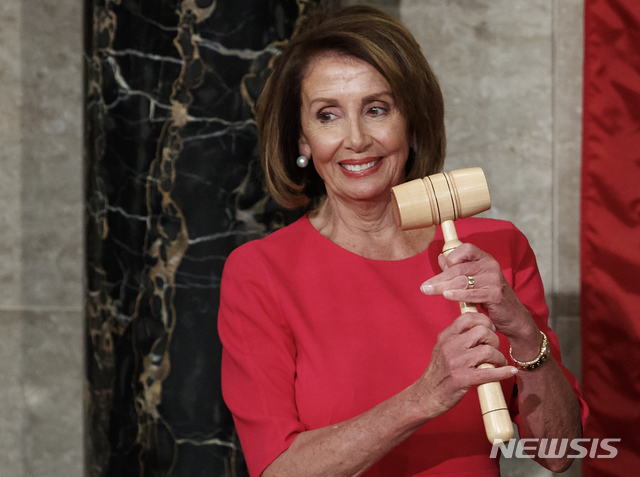 트럼프, 펠로시와 4일 장벽예산 담판…합의 가능성 낮아