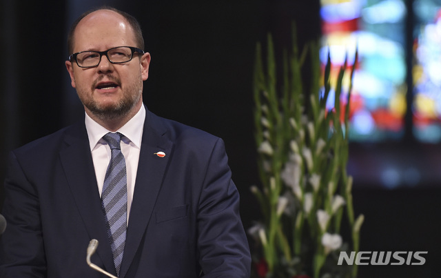 【바르샤바=AP/뉴시스】괴한의 습격을 받고 사망한 폴란드 그단스크 시장인 파델 아다모비츠(53)의 모습. 사진은 2016년 5월4일 촬영된 것. 2019.01.15.