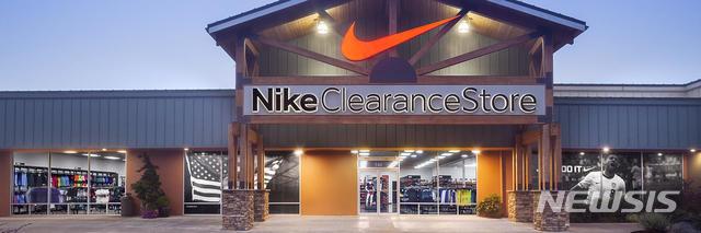 (사진=미국 워싱톤 센트렐리아 나이키 클리어런스 스토어 전경. 롯데쇼핑 제공) 