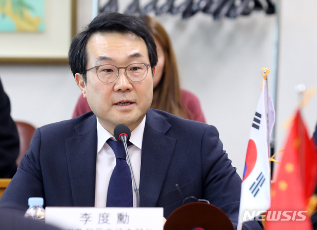 【서울=뉴시스】박주성 기자 = 이도훈 외교부 한반도평화교섭본부장이 17일 오후 서울 종로구 외교부청사에서 열린 '한-중 북핵수석대표 협의'에서 발언을 하고 있다. 2019.01.17. photo@newsis.com