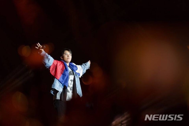 [초점]"빅뱅 승리는 은퇴하는게 아니라 퇴출당한 것"···여론 최악