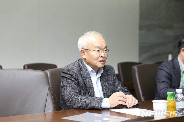 [2019 라이징Biz리더]"반도체 어려워도 클린룸 기술로 시장 확대 박차" 