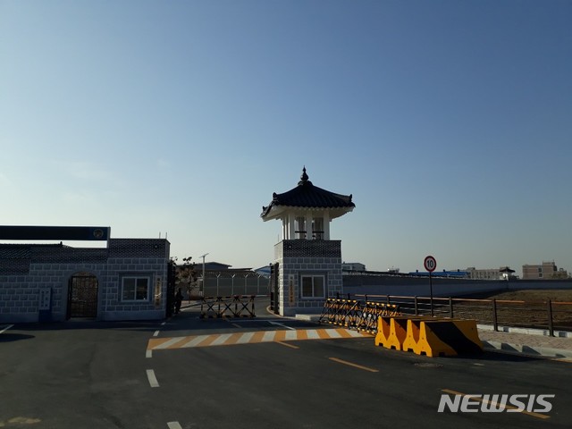 【전주=뉴시스】한훈 기자 = 40여년을 이어온 전북 전주시 송천동 시대를 정리하고 지난 25일 도도동 이전을 사실상 완료한 전주항공대대 입구. 2019.01.28. photo@newsis.com 