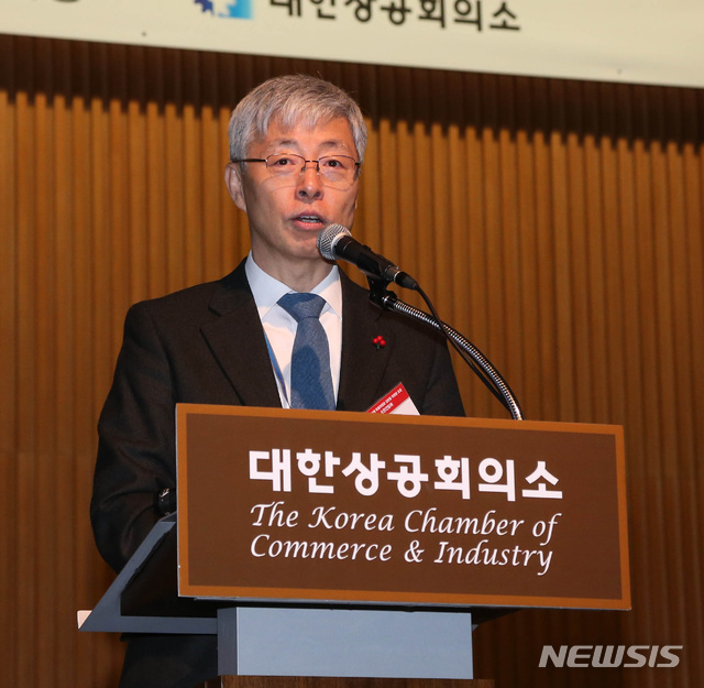 【서울=뉴시스】이영환 기자 = 김현철 신남방특별위원장이 28일 오전 서울 중구 대한상공회의소에서 강연을 하고 있다. 2019.01.28. (사진=대한상공회의소 제공)&nbsp; photo@newsis.com