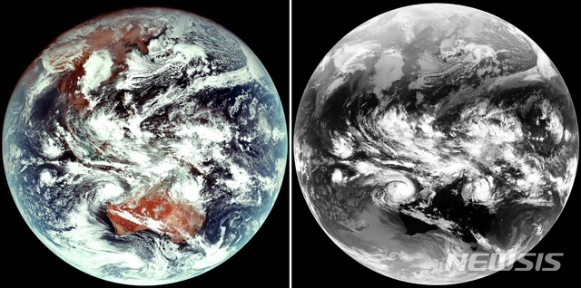 【서울=뉴시스】 고범준 기자 = 지난 1월29일 기상청과 과학기술정보통신부는 1월26일 낮 12시10분에 천리안위성 2A호가 촬영한 첫 영상을 국가기상위성센터와 한국항공우주연구원 지상국에서 수신하는데 성공했다고 밝혔다. 사진은 천리안위성 2A호가 찍은 컬러영상(왼쪽)과 천리안 1호의 흑백영상. (사진=과학기술정보통신부 제공) photo@newsis.com