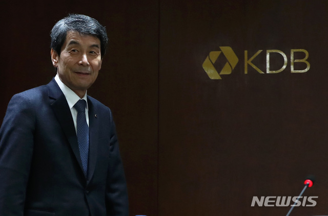 【서울=뉴시스】이윤청 수습기자 = 이동걸 KDB산업은행장이 31일 오후 서울 영등포구 KDB산업은행 본점에서 열린 대우조선해양 민영화 절차 관련 기자간담회에 참석하고 있다. 2019.01.31.&nbsp; radiohead@newsis.com 
