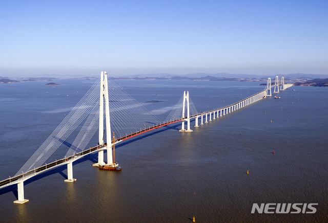 신안군 압해~암태도를 연결하는 천사대교
