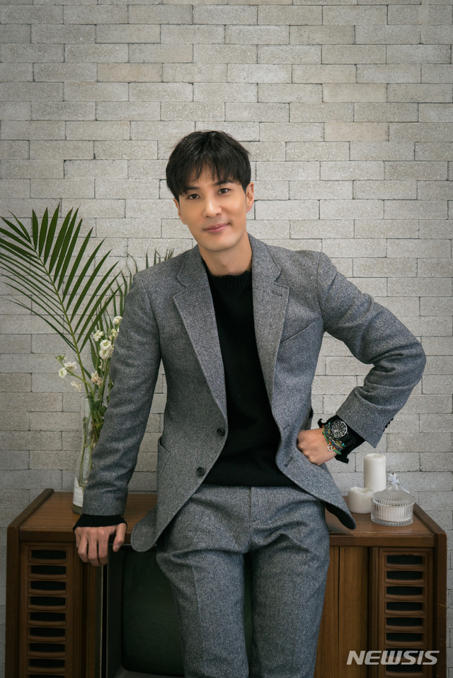 김지석, 섬에 갇힌채 열연 "다이어트 안 하니 너무 좋다"