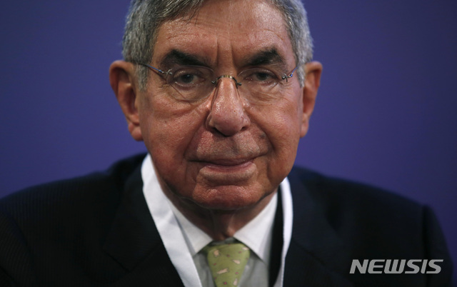 [산호세=AP/뉴시스] 노벨 평화상 수상자인 오르카스 아리아스 전 코스타리카 대통령. (사진=뉴시스DB) 2025.04.02.