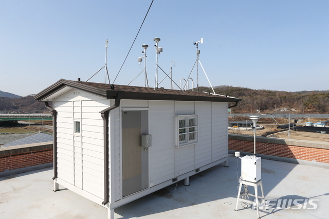 【완주=뉴시스】김민수 기자 = 전북 완주군 고산대기오염측정망.