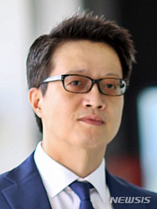 【익산=뉴시스】강명수 기자 =원광대학교는 박기우(건축공학과) 교수가 한국건축설계학회에서 주최한 ‘2018 Best 30 건축전’ 작품상을 수상했다고 11일 밝혔다. 사진 박기우 교수. 2019.02.11. (사진 = 원광대학교 제공) photo@newsis.com