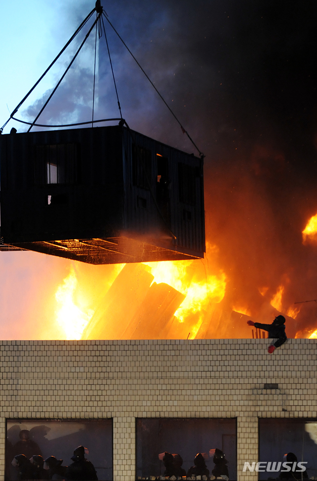 【서울=뉴시스】 2009년 용산 참사 당시 모습. 