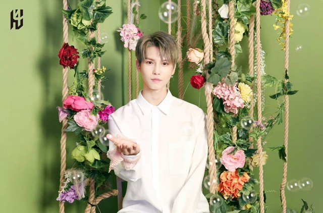 그룹 원포유, 새 멤버 건 영입···14인 완전체