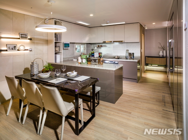 【서울=뉴시스】 탕정지구 지웰시티 푸르지오 84D 주방