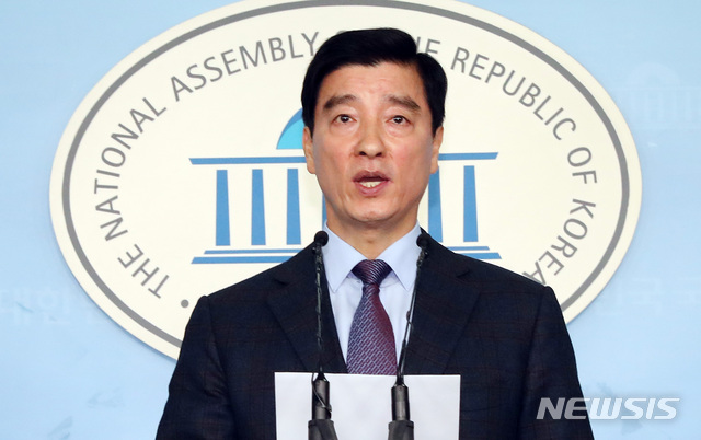 【서울=뉴시스】이종철 기자 =이해식 더불어민주당 대변인. 2019.02.17.jc4321@newsis.com