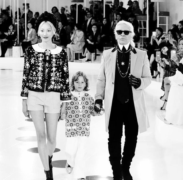 수주(왼쪽), 칼 라거펠드