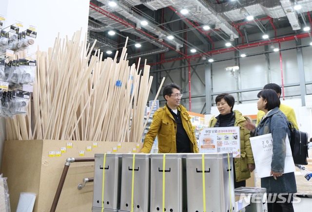 [2019 함께 뛴다]KCC, 주민 대상 인테리어 학교 열어…지역사회와 상생 강화