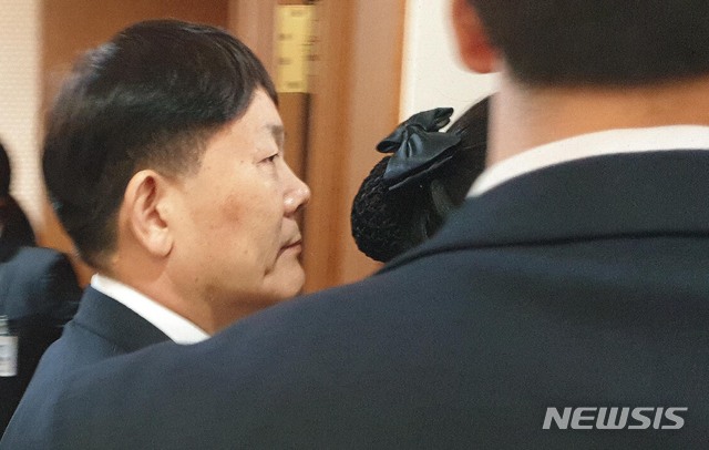 '탈세 혐의' 김정규 타이어뱅크 회장 파기환송심 첫 재판