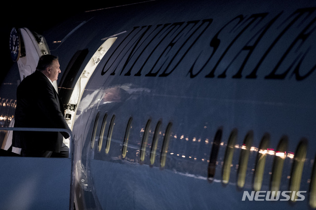 폼페이오, 트럼프보다 하루 전 베트남으로 출국 