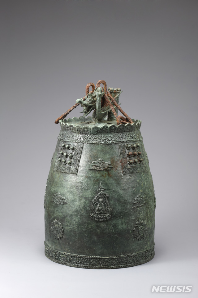 서울시유형문화재 219호 고려 13세기 청동 ‘무인’명소종