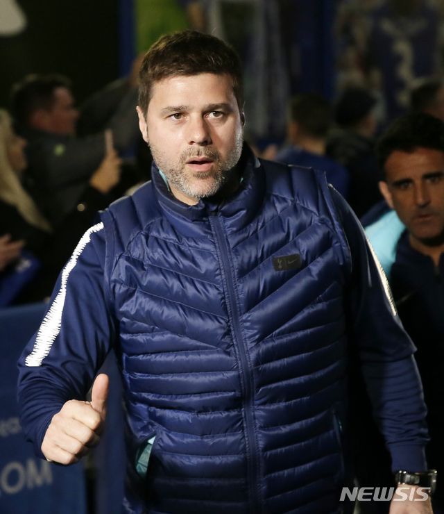 손흥민 감독 포체티노, 2경기 터치라인 접근금지 징계