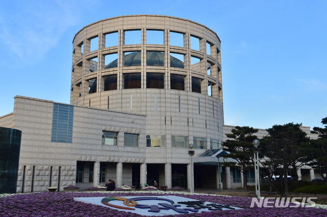 【진주=뉴시스】정경규 기자 = 경남 진주시의회 전경.