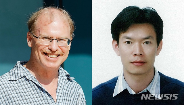 【울산=뉴시스】박일호 기자 =&nbsp; 울산과학기술원은 로드니 루오프 특훈교수(왼쪽) 연구진과 포항공과대학교 박수진(오른쪽) 교수팀이 고속충전이 가능한 리튬이온 배터리용 실리콘 소재를 개발했다고 6일 밝혔다. 2019.03.06. (사진=울산과학기술원 제공) photo@newsis.com