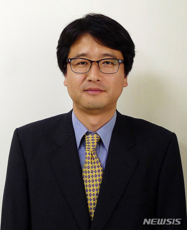 【서울=뉴시스】머니투데이 미디어는 6일 자로 신설 평화경제연구소 부소장에 뉴시스 박진희 부장을 겸직 발령했다. 2019.03.06 photo@newsis.com