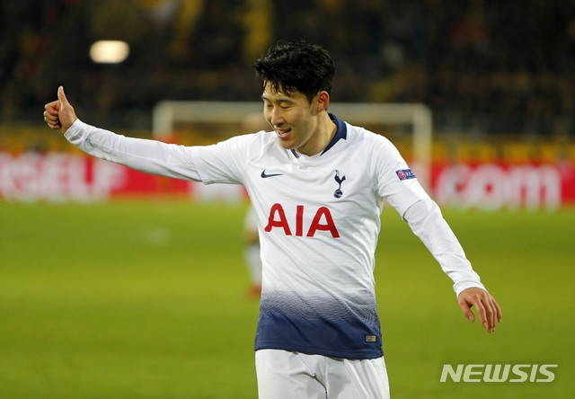 【도르트문트=AP/뉴시스】토트넘의 손흥민이 5일(현지시간) 독일 도르트문트의 지그날 이두나 파크에서 열린 도르트문트와의 2018-2019 유럽축구연맹(UEFA) 챔피언스리그 16강 2차전에 선발 출전해 경기하고 있다. 후반 25분 라멜라와 교체될 때까지 70분을 뛴 손흥민은 공격포인트를 올리지 못했고 팀은 1-0 승리를 거둬 챔스 8강에 진출했다. 2019.03.06. 