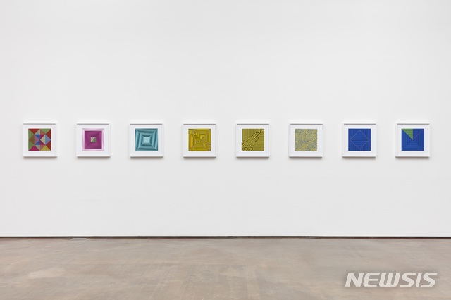 【서울=뉴시스】 박현주 미술전문기자 = 픽셀을 확대해 색면추상화같은 포토 미니멀을 만들어낸 사진작가 황규태 개인전이 아라리오갤러리서울에서 열린다.