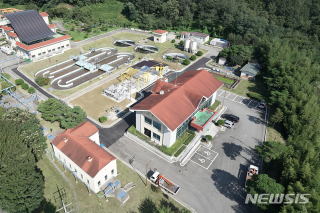 【산청=뉴시스】정경규 기자 = 경남 산청군 공공하수처리장 전경.