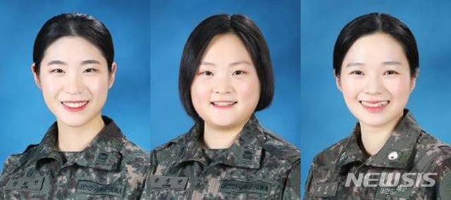 【서울=뉴시스】 국군간호사관학교 59기 졸업·임관식 주요 수상자. 왼쪽부터 대통령상 장혜연(22·육군) 소위, 국무총리상 강주연(23·육군) 소위, 국방부장관상 임진선(23·해군) 소위. (국방부 제공)