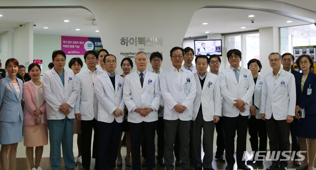 【서울=뉴시스】차의과학대학교 분당차병원 암센터는 12일 국내 최초로 난치성 재발암과 전이암 환자 치료를 위한 '하이펙센터'를 열었다고 밝혔다. 2019.03.12.(사진= 차병원 제공)photo@newsis.com