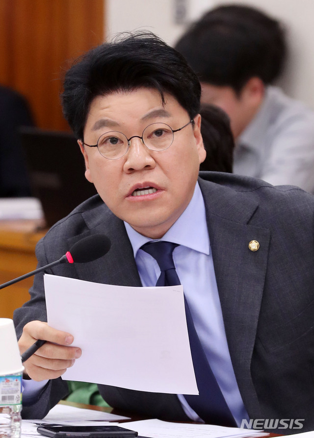 【서울=뉴시스】홍효식 기자 = 자유한국당 장제원 의원. 2019.03.14. yesphoto@newsis.com