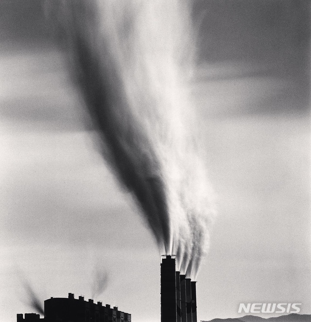【서울=뉴시스】 Hadong Power Station, Study 1, Namhea, Gyeongsangnam-do, South Korea. 2018 ⓒMICHAEL KENNA, 사진제공 공근혜갤러리