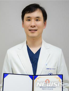【대구=뉴시스】김덕용 기자 = 김정규 대구가톨릭대병원 이비인후과 교수 2019. 03.17.(사진=대구가톨릭대병원 제공)&nbsp; photo@newsis.com