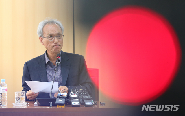【서울=뉴시스】 문성현 경제사회노동위원회 위원장.201.08.16.(사진=뉴시스DB)