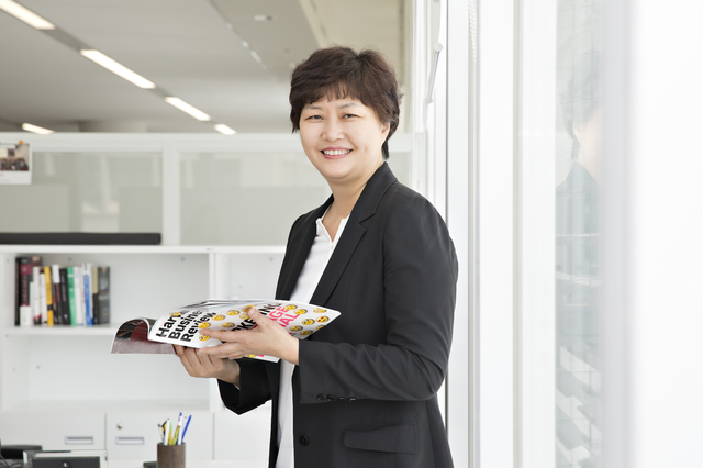 [주목! 이사람]이미향 KT상무 "ICT로 미세먼지 저감에 기여"