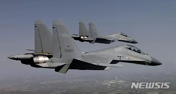 중국군 4.5세대 전투기 젠-16. (사진출처: 중국 공군 홈페이지 캡처)