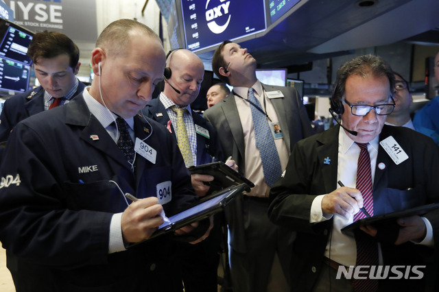 뉴욕증시, 경기둔화 우려에 하락세…다우 2.01%↓